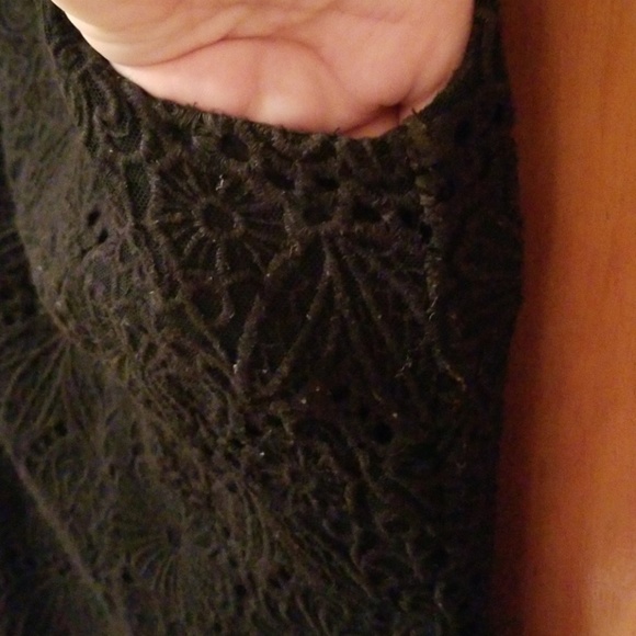 Lilly Pulitzer Lace dress! - Picture 4 of 8